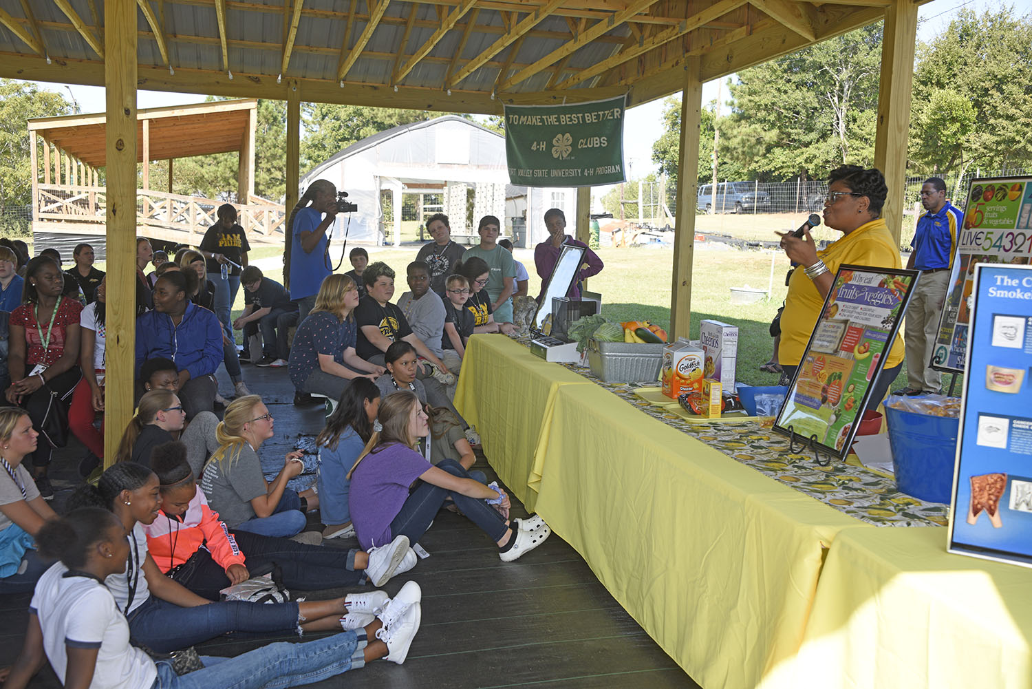 Kena Torbert, family life specialist for Fort Valley State University’s Cooperative Extension Program, explains the benefits of healthy eating to Worth County Middle School students during the FVSU Wal-Mart Foundation 4-H Healthy Habits 2020 Grant Project Kickoff event. The activity recently took place at the FVSU 4-H/AG Village Community Garden in Sylvester.