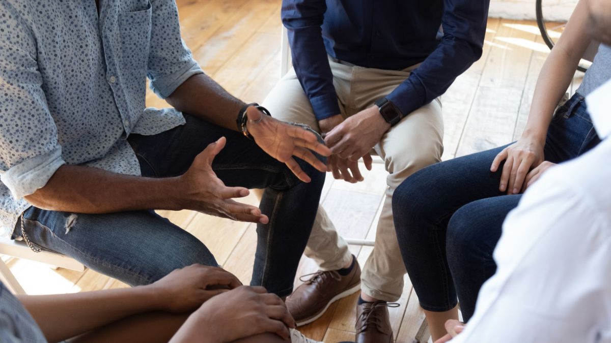 Counselor speak at group counseling therapy session