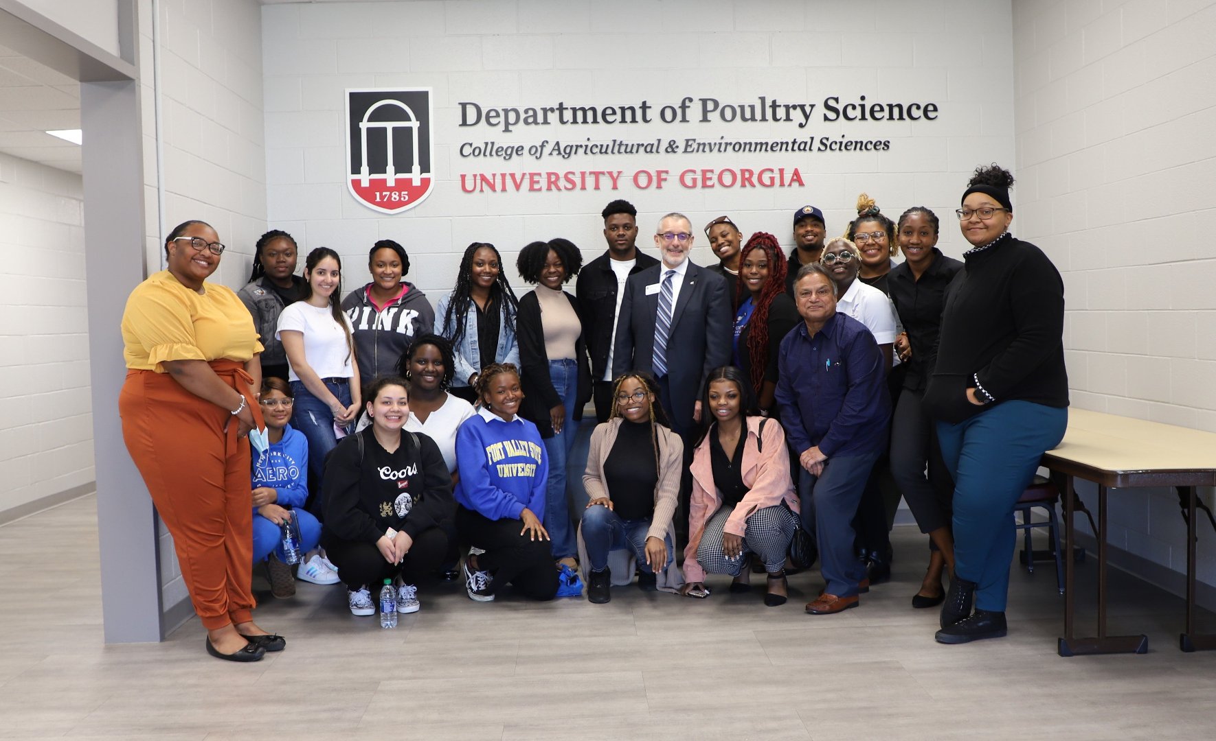 Students visit UGA’s College of Agricultural and Environmental Sciences.
